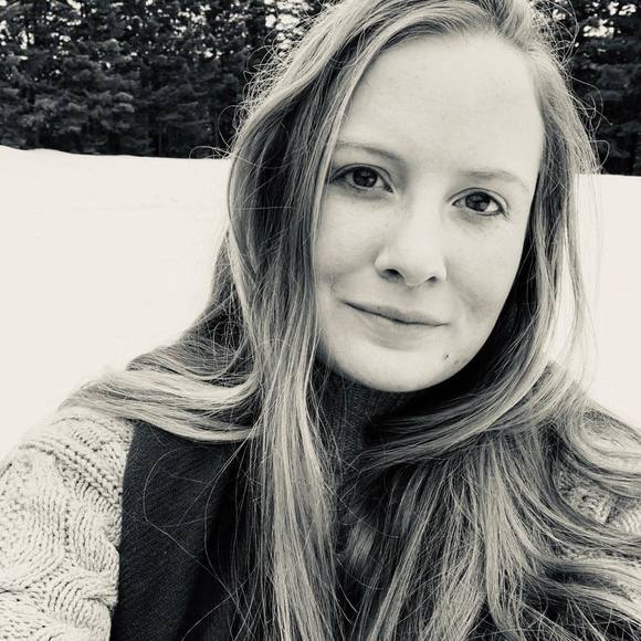 Meet your Posher, Fiona - Picture 1 of 1